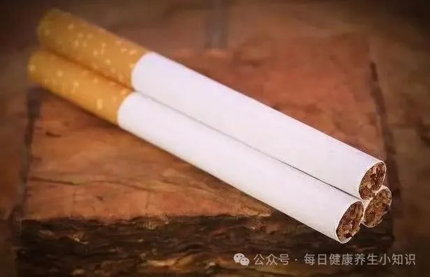細桿香煙與粗桿香煙的較量：有啥區別？哪個危害大？